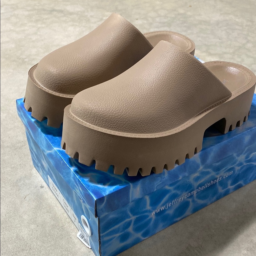 Jeffrey Campbell Women's Tan Taupe Platform Clogs